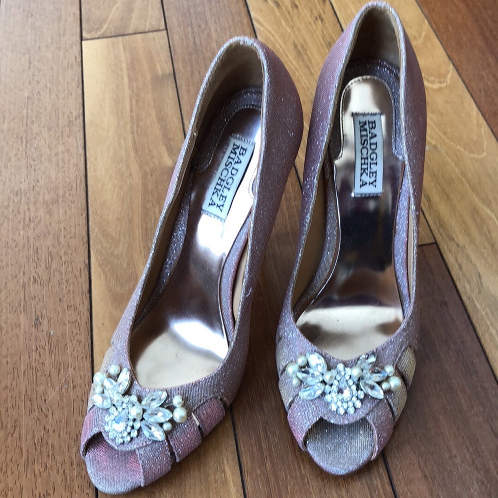 Champagne Badgley Mischka sparkle heels!